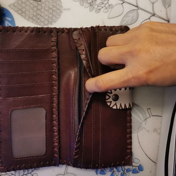 Wallet - Picture 4 of 4